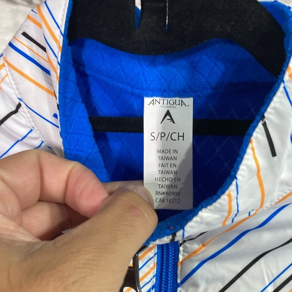 Antigua Pocketed Golf Vest - NWT - Picture 4 of 5